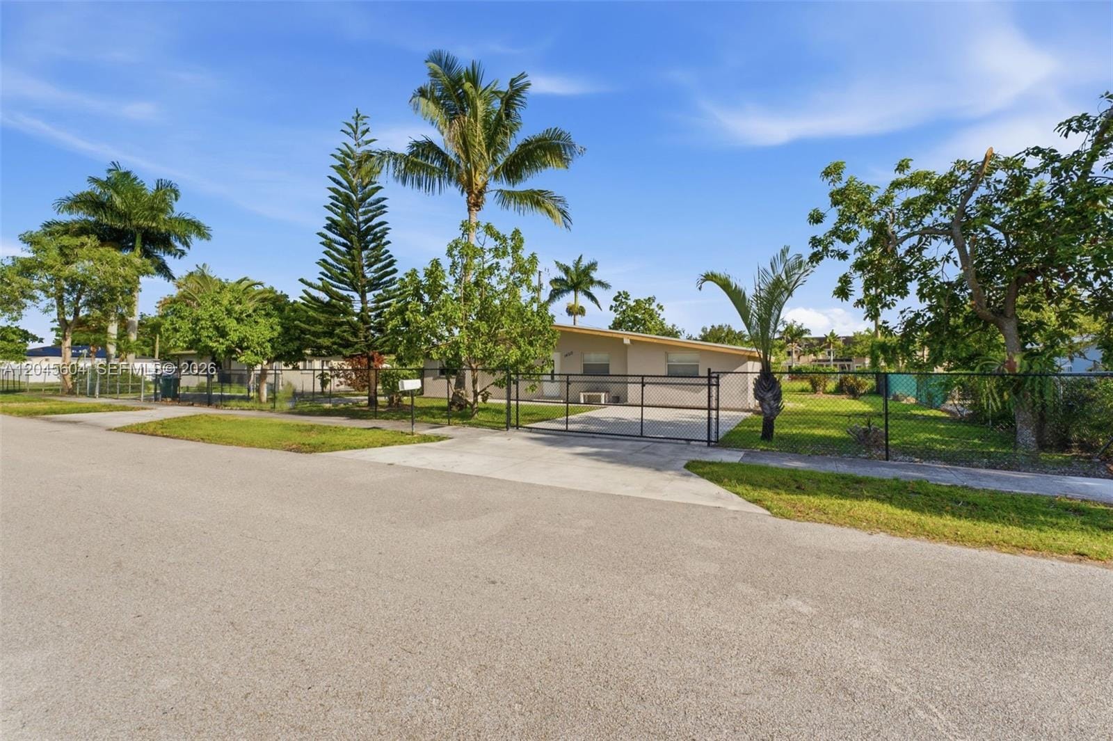 14310 SW 271st Terrace — photo 3