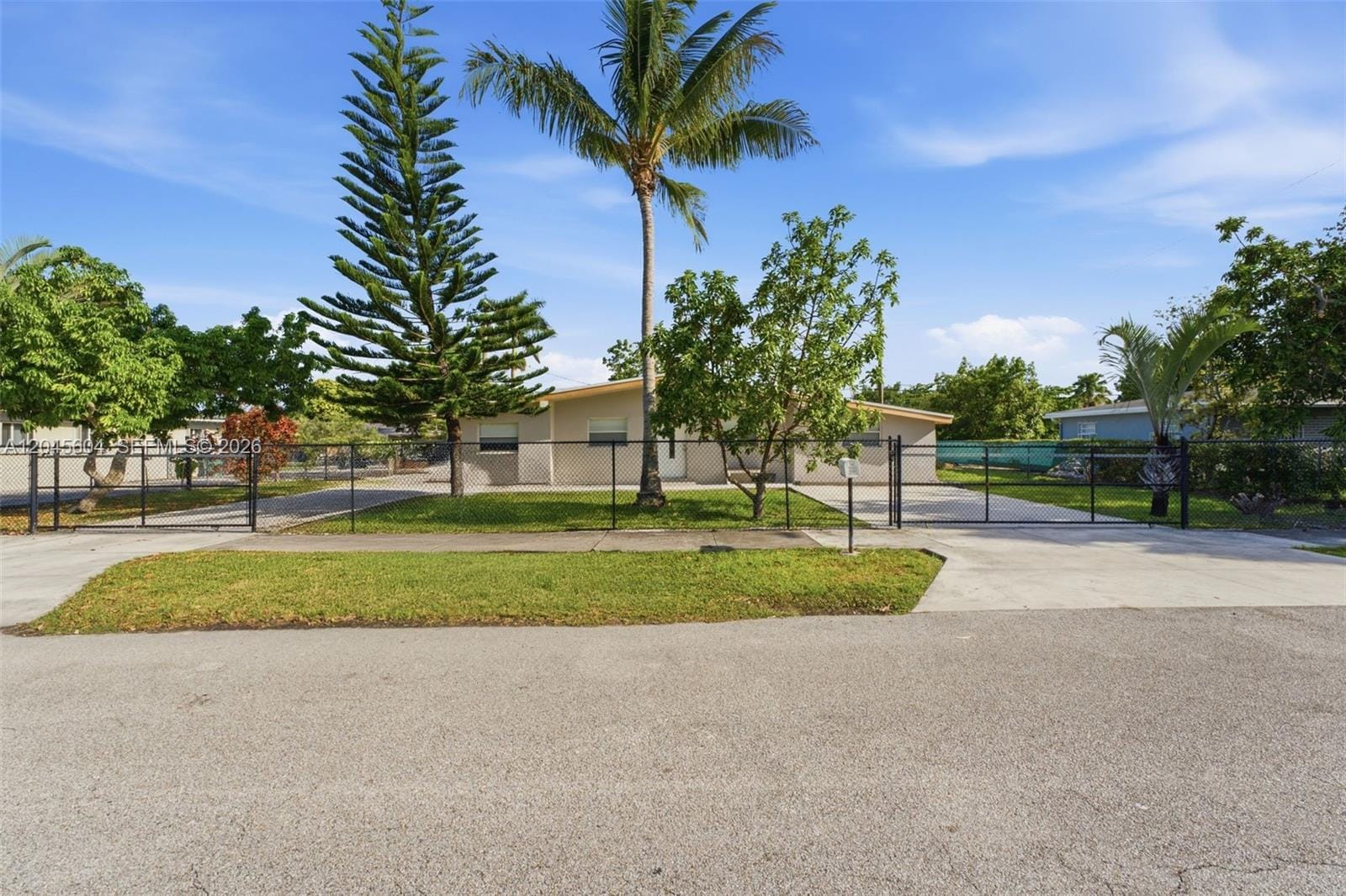 14310 SW 271st Terrace — photo 4