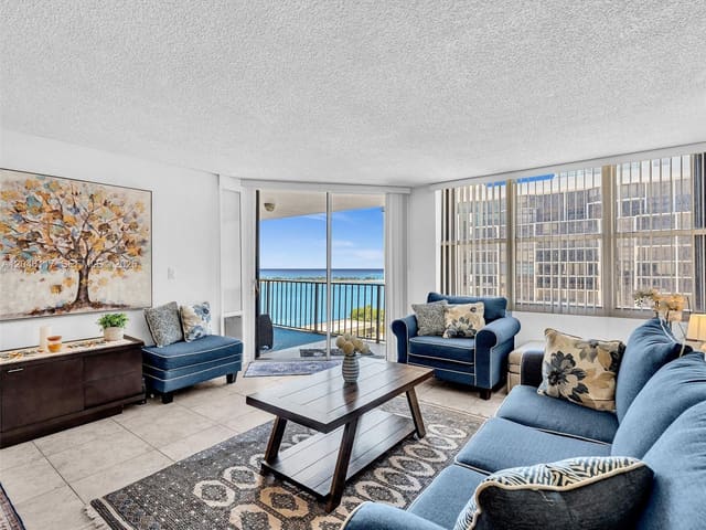 1901 Brickell Avenue B1203, Brickell Place, Miami, FL