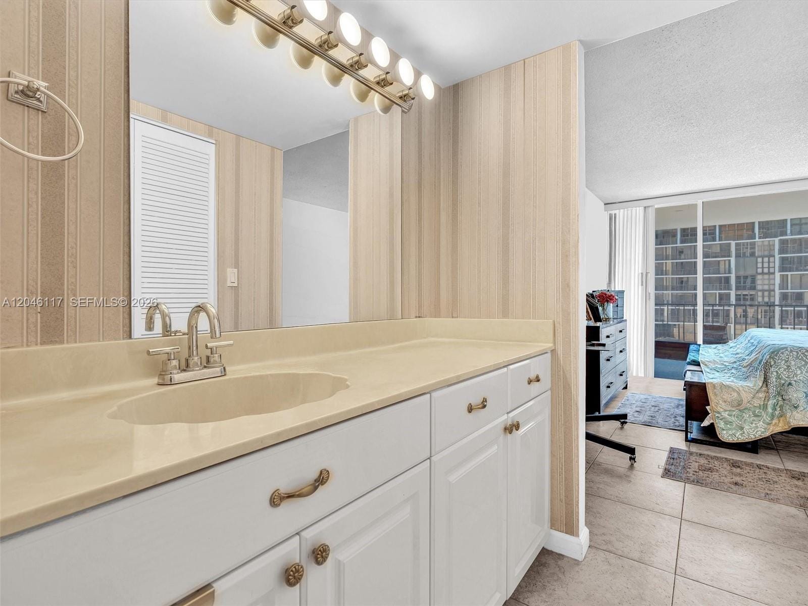 1901 Brickell Avenue B1203, Miami, FL 33129 photo 18