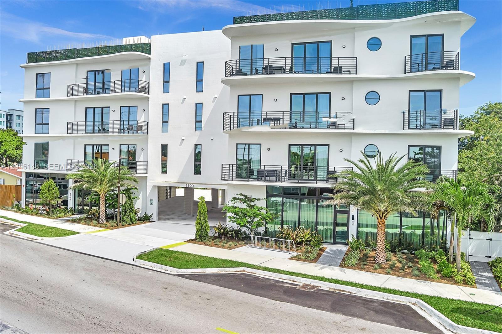 2100 Miami Road 204, Fort Lauderdale, FL 33316