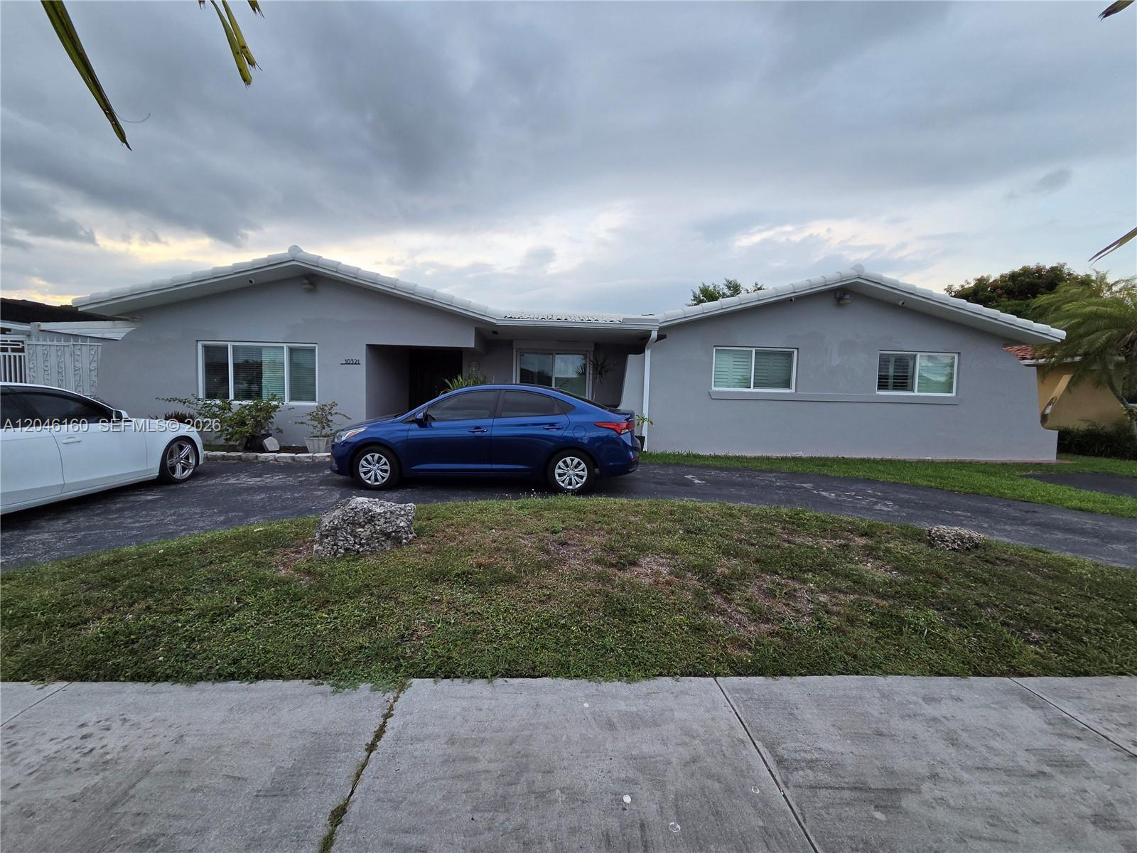 10321 SW 17th Street, Miami, FL 33165