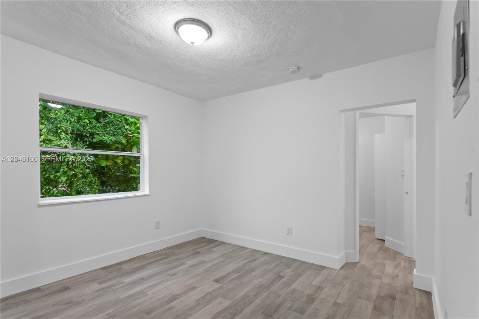 27 NE 60th Terrace 2 — photo 4