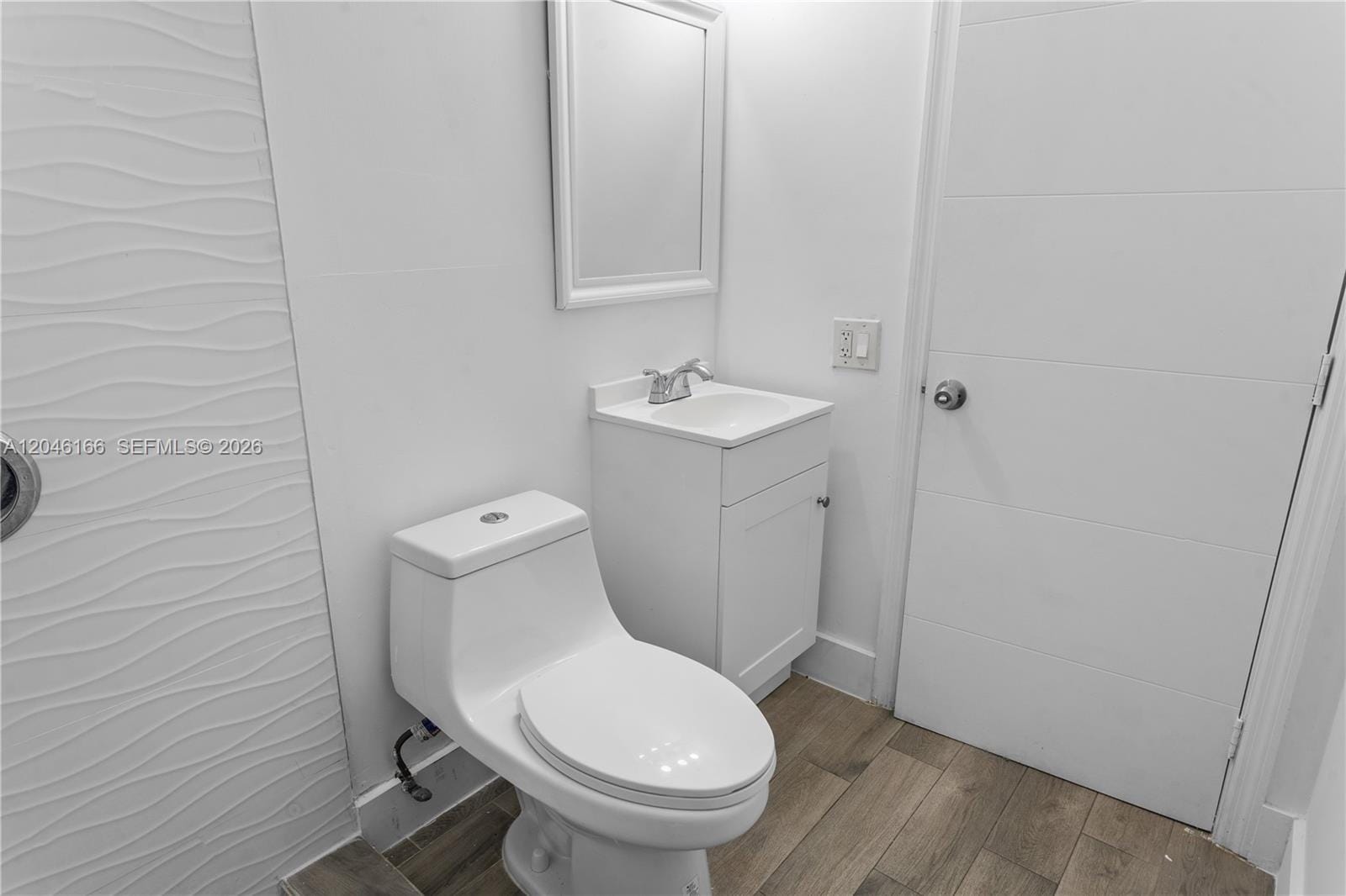 27 NE 60th Terrace 2 — photo 9