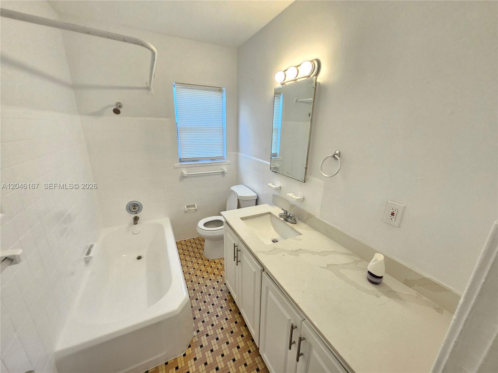 2121 NW 28th Street — photo 6