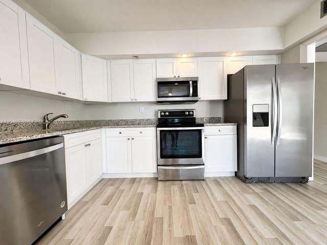 20200 W Country Club Drive PH16, Aventura, FL 33180