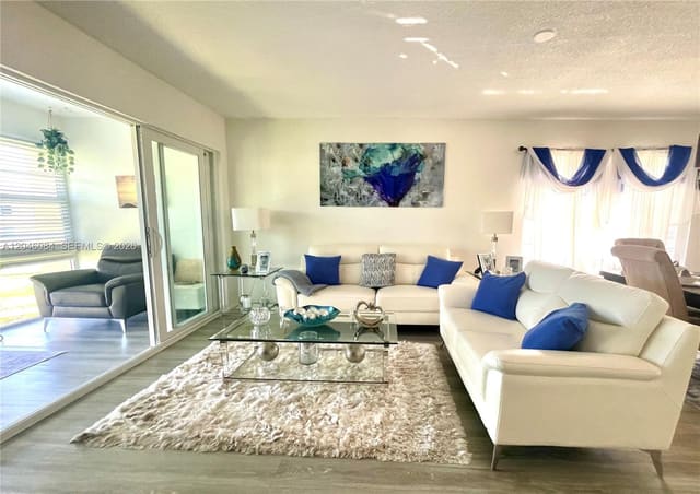 5980 NW 64th Avenue 312, Bermuda Club, Tamarac, FL