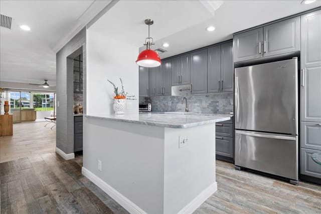 1395 SW 27th Avenue 103, Delray Beach, FL 33445