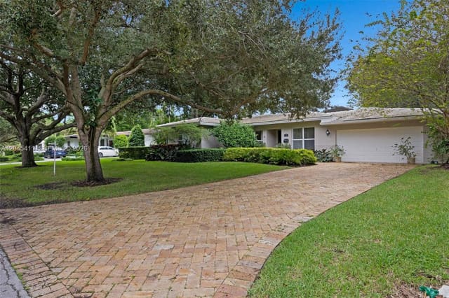 1246 Algardi Avenue, Coral Gables, FL 33146