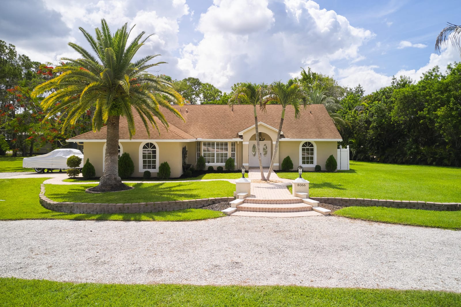 8066 Grapeview Boulevard, Loxahatchee, FL 33470 photo 2