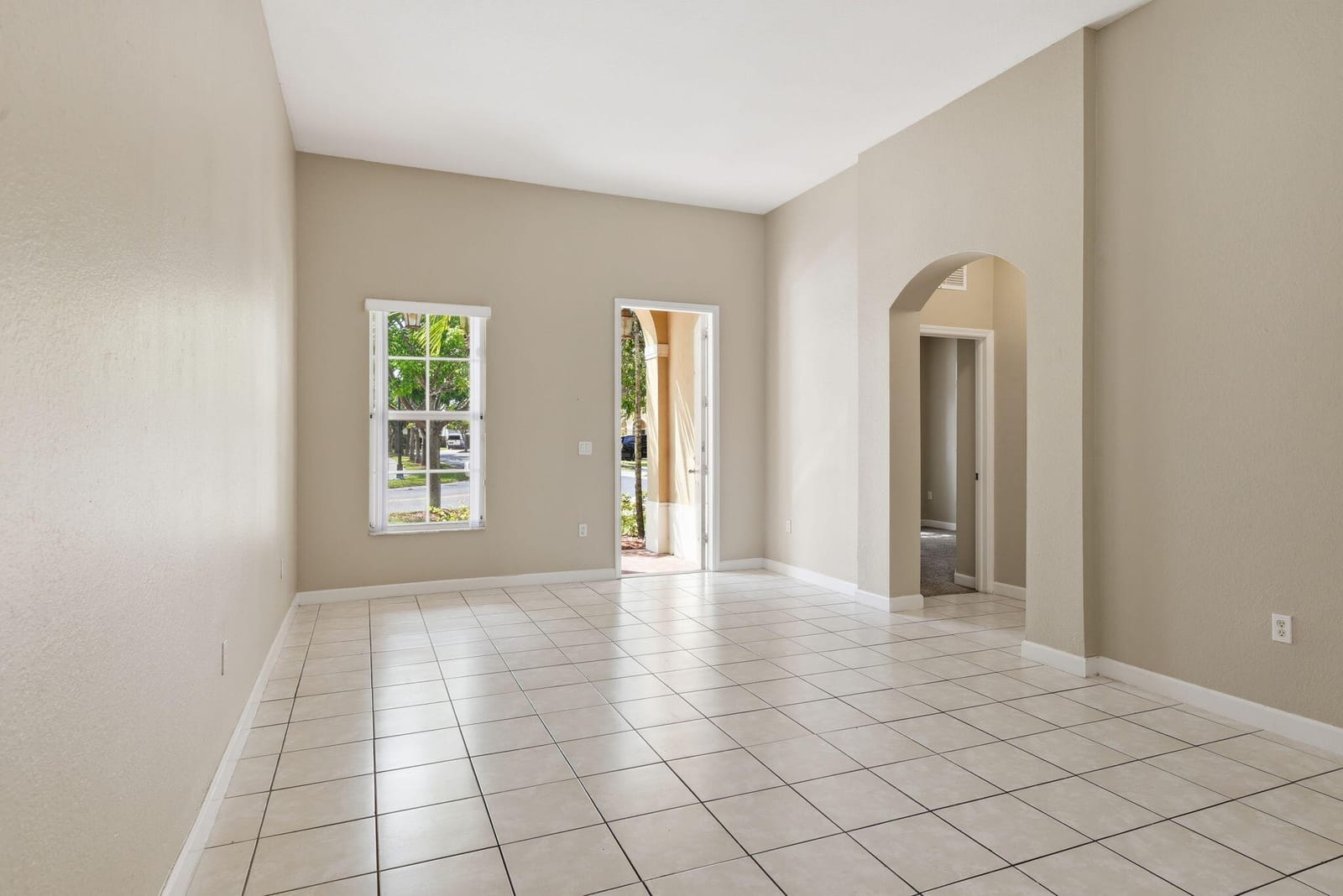 1412 NE 40th Avenue, Homestead, FL 33033 photo 9