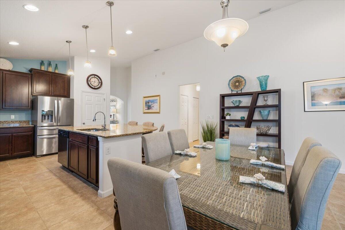 2024 Albany Terrace SW, Vero Beach, FL 32968 photo 11
