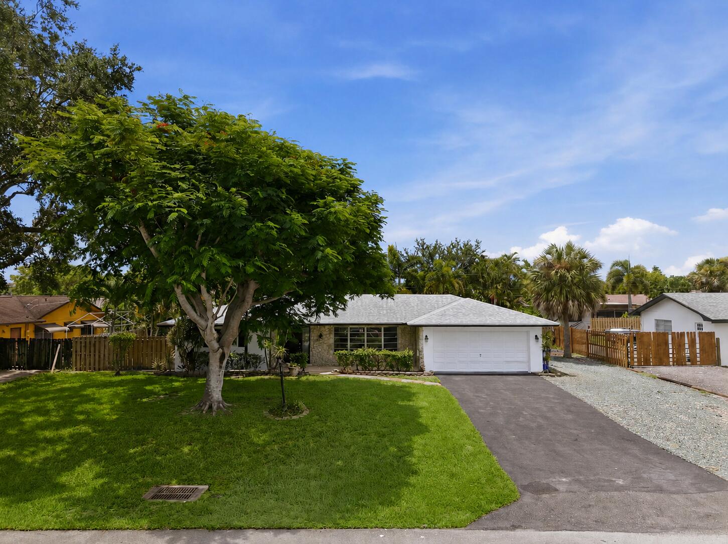 31 W Coconut Drive, Lake Worth, FL 33467