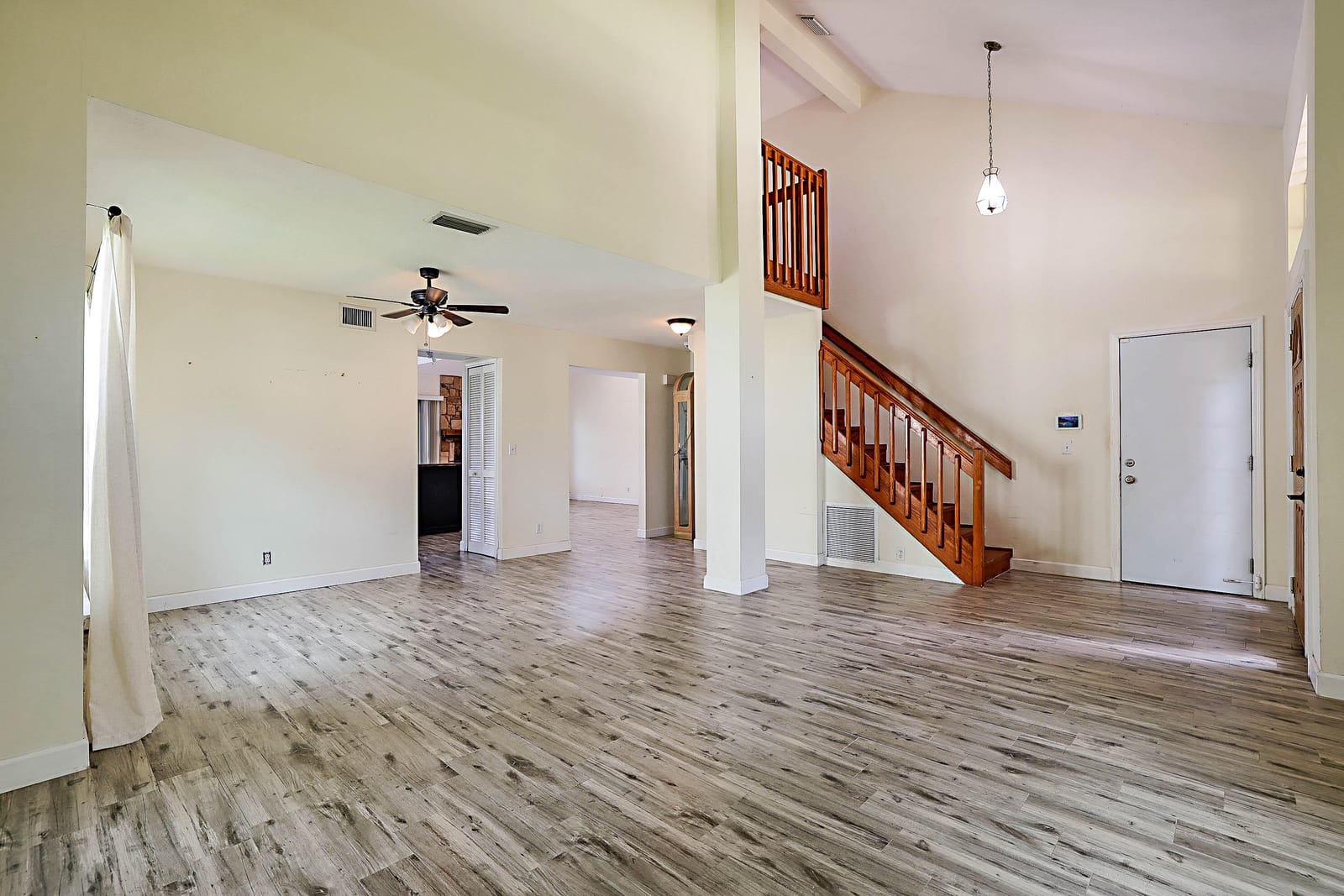 3570 Woods Walk Boulevard, Lake Worth, FL 33467 photo 6