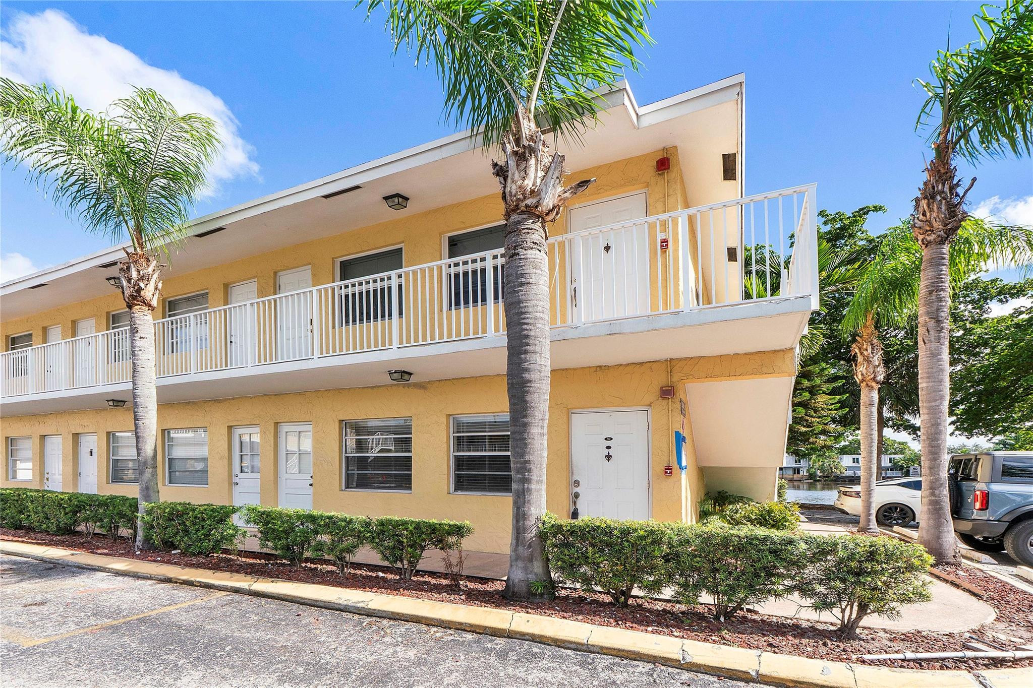 4050 NE 12th Terrace 39-2, Oakland Park, FL 33334, Oakland Park