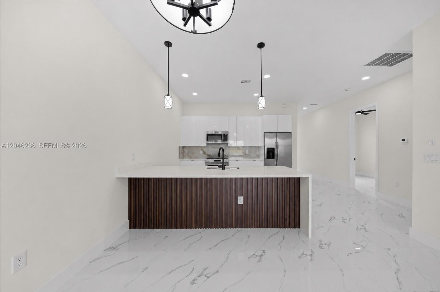 1812/1814 NE 8th Place — photo 9