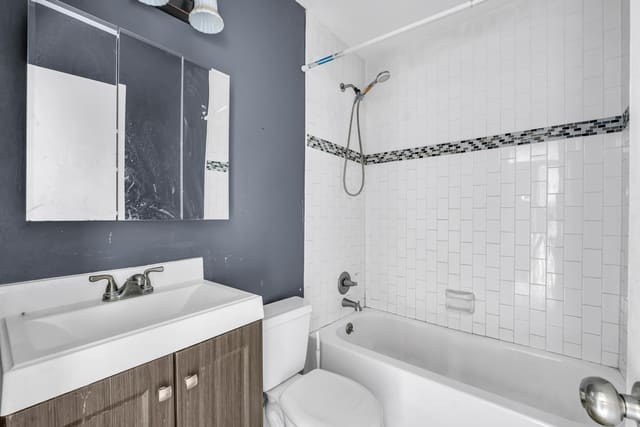4050 NE 12th Terrace 38, Azul At Kimberly Lake, Oakland Park, FL