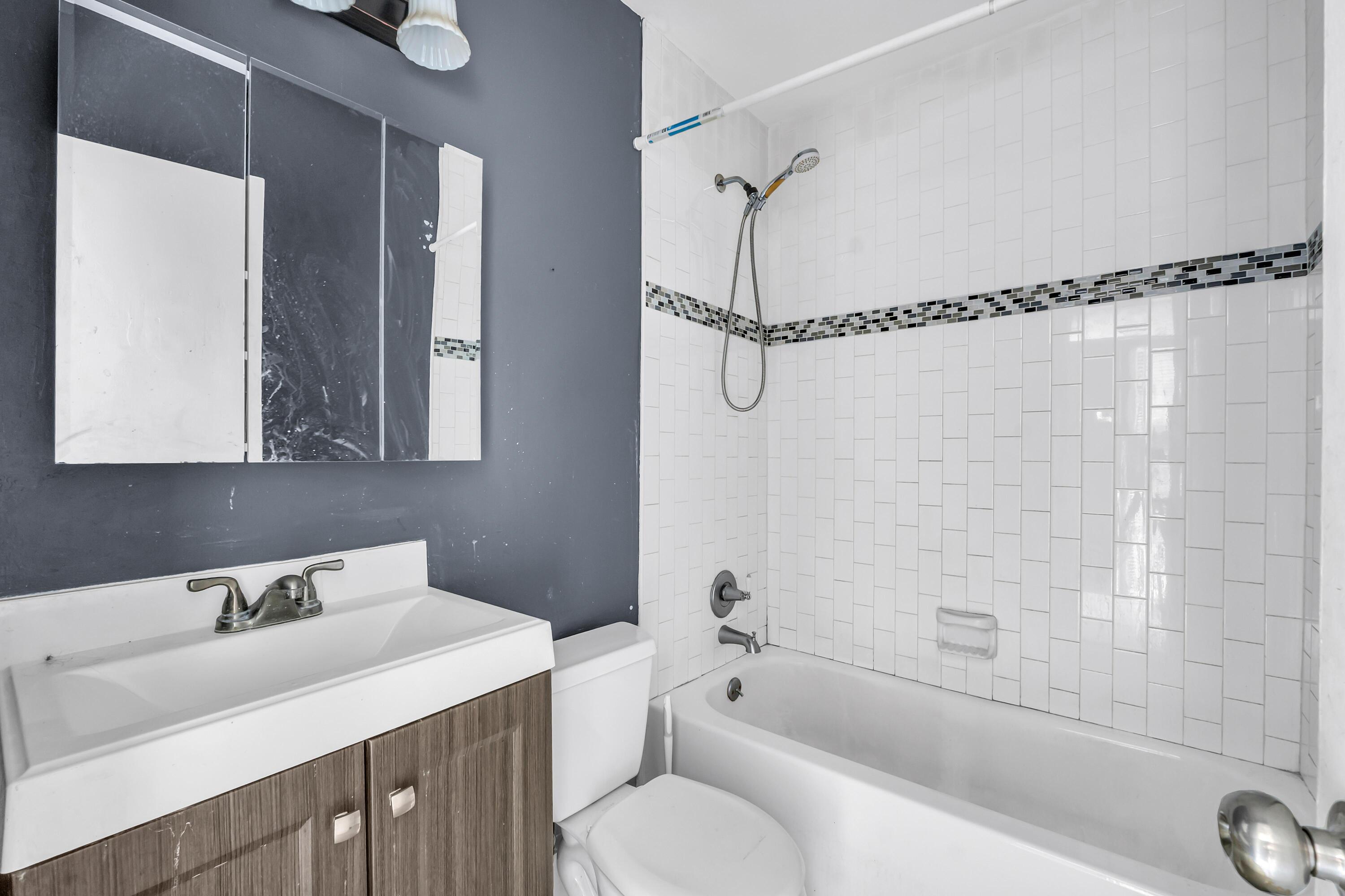 4050 NE 12th Terrace 38, Oakland Park, FL 33334, Oakland Park