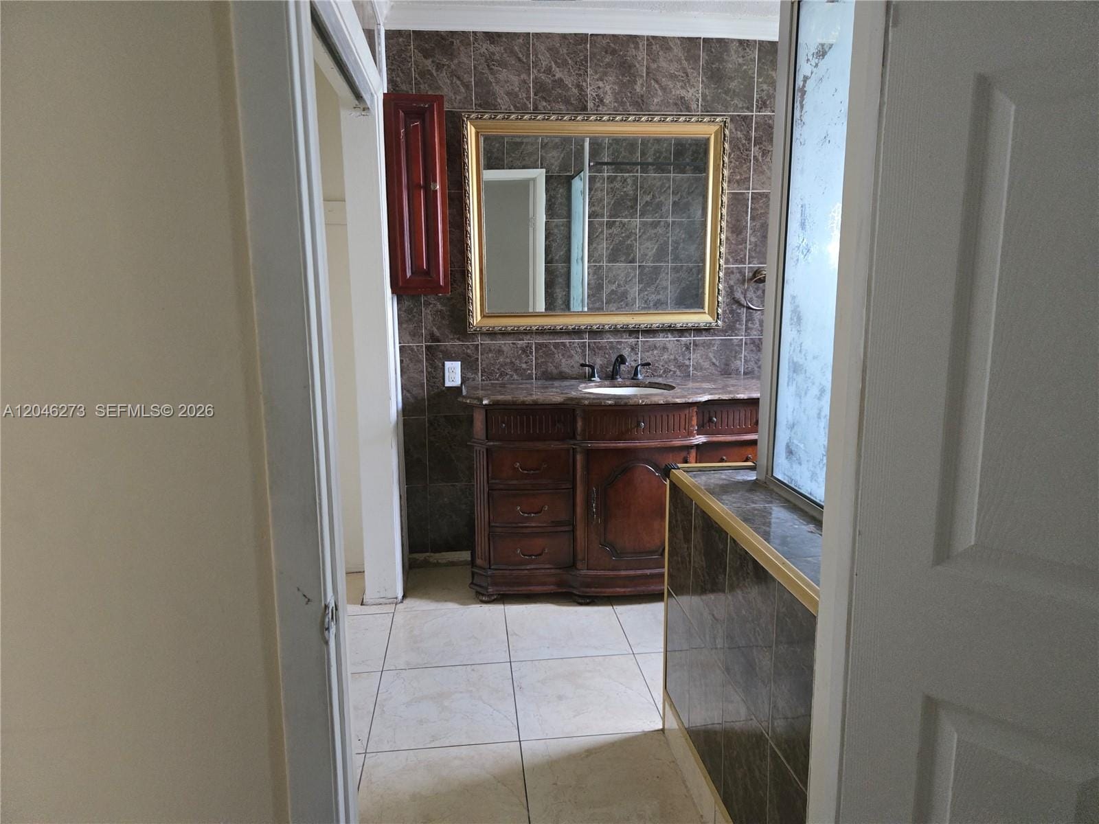 4205 NW 52nd Avenue, Lauderdale Lakes, FL 33319 photo 4