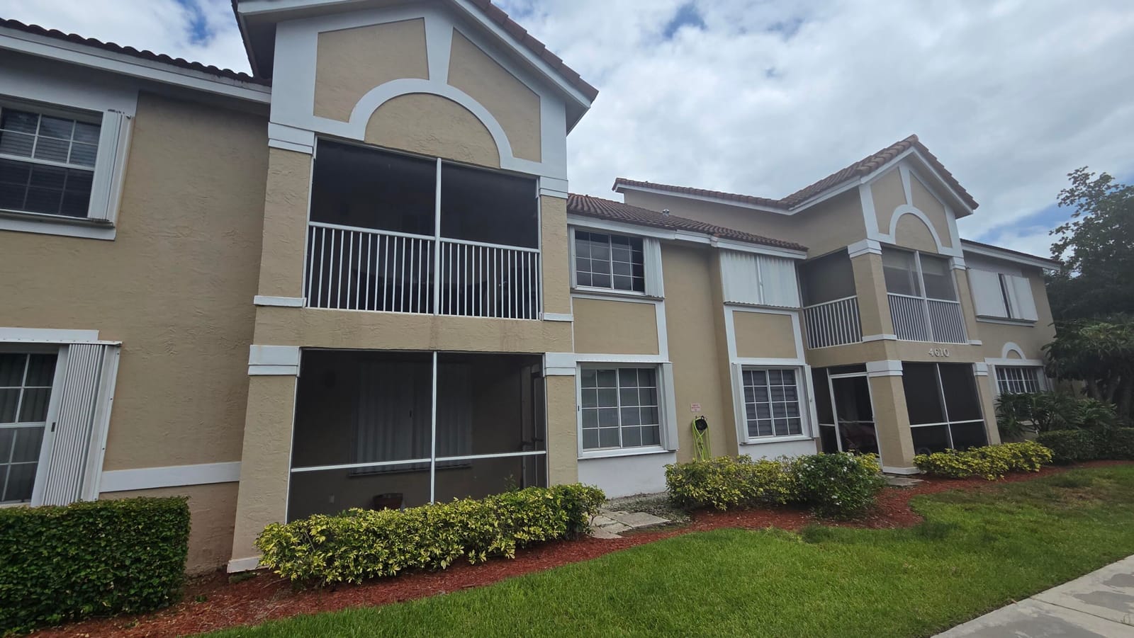 4610 W Mcnab Road D1, Pompano Beach, FL 33069 photo 1