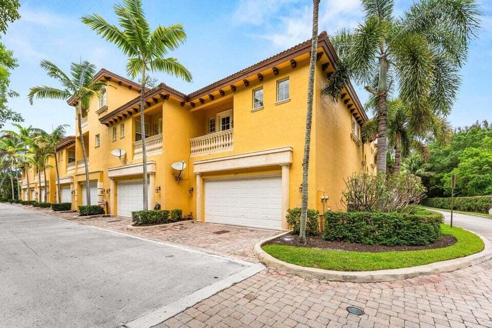 210 NE 69th Circle, Boca Raton, FL 33487 photo 28