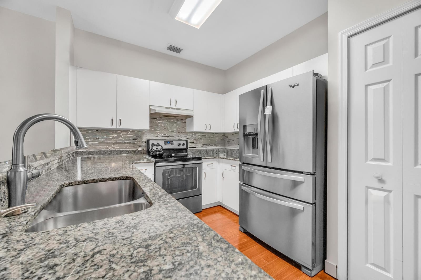 533 NW Portofino Lane — photo 10