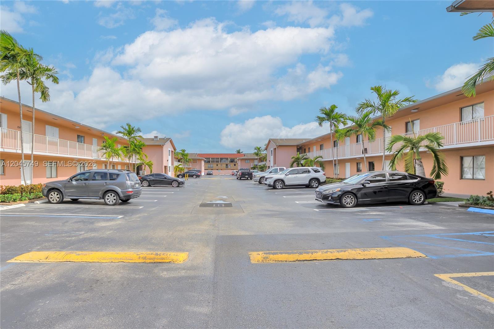6041 W 24th Avenue B111, Hialeah, FL 33016, Hialeah