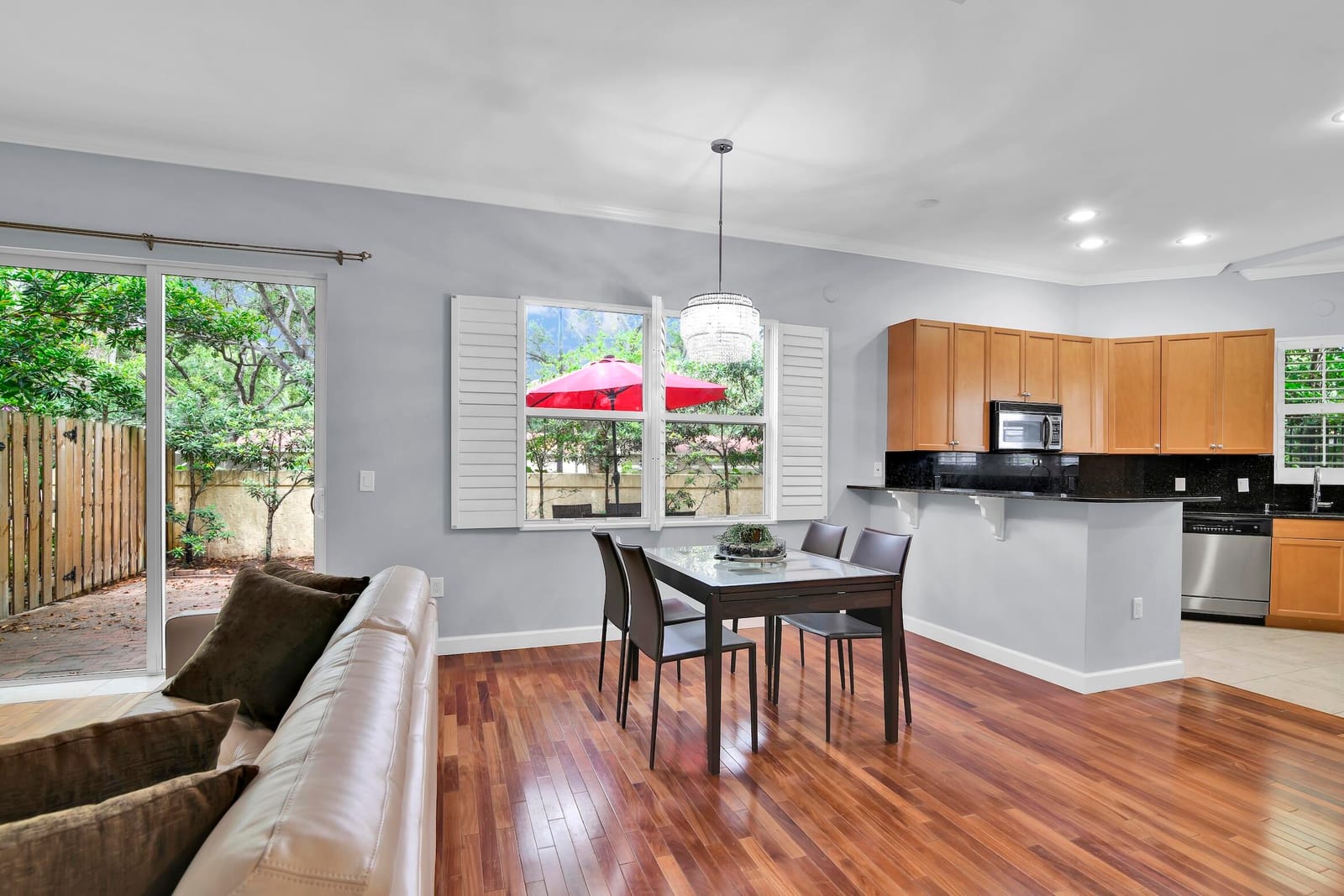 1835 Highland Grove Drive — photo 11