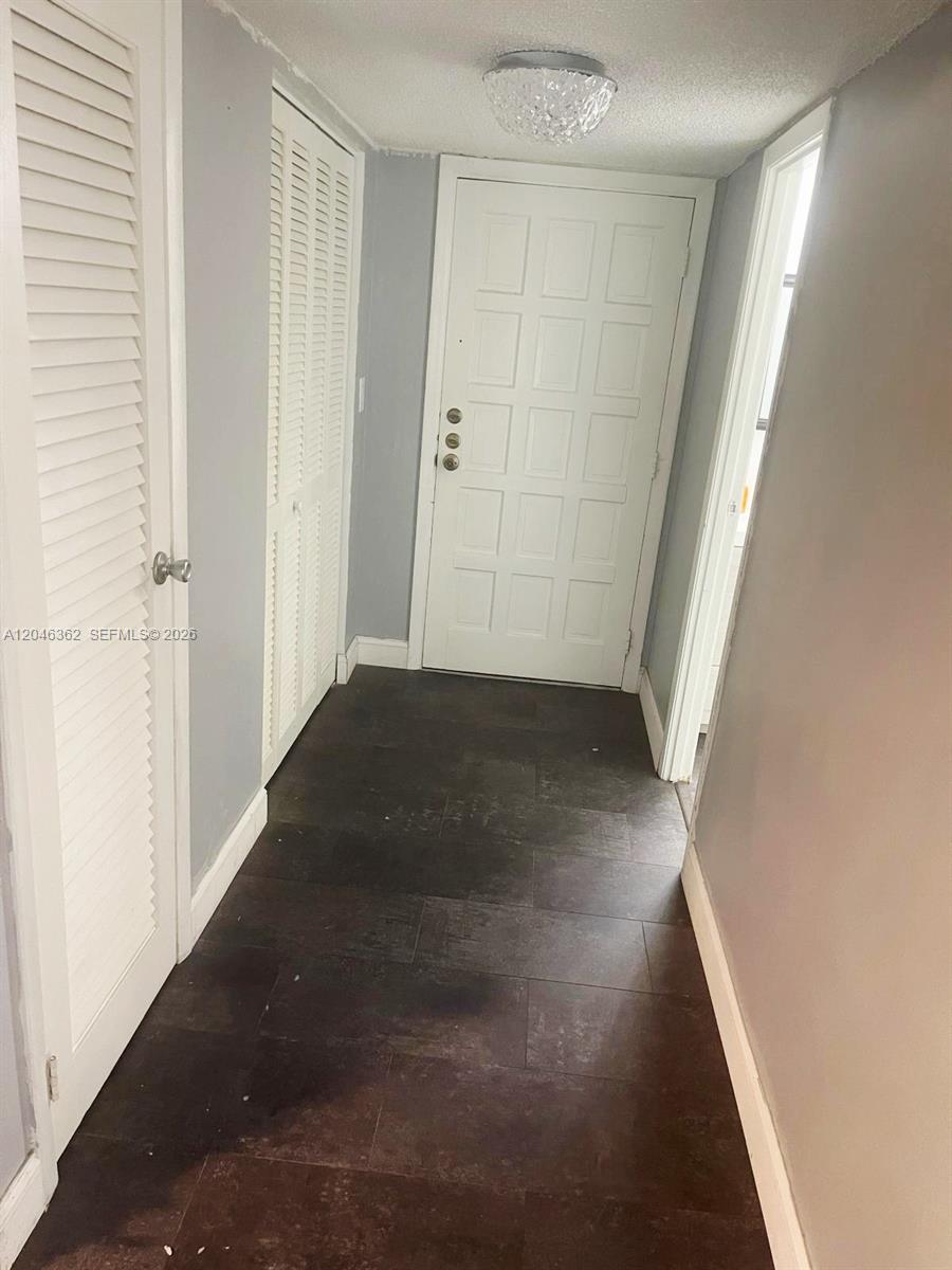 5961 N Falls Cir Drive 109, Lauderhill, FL 33319