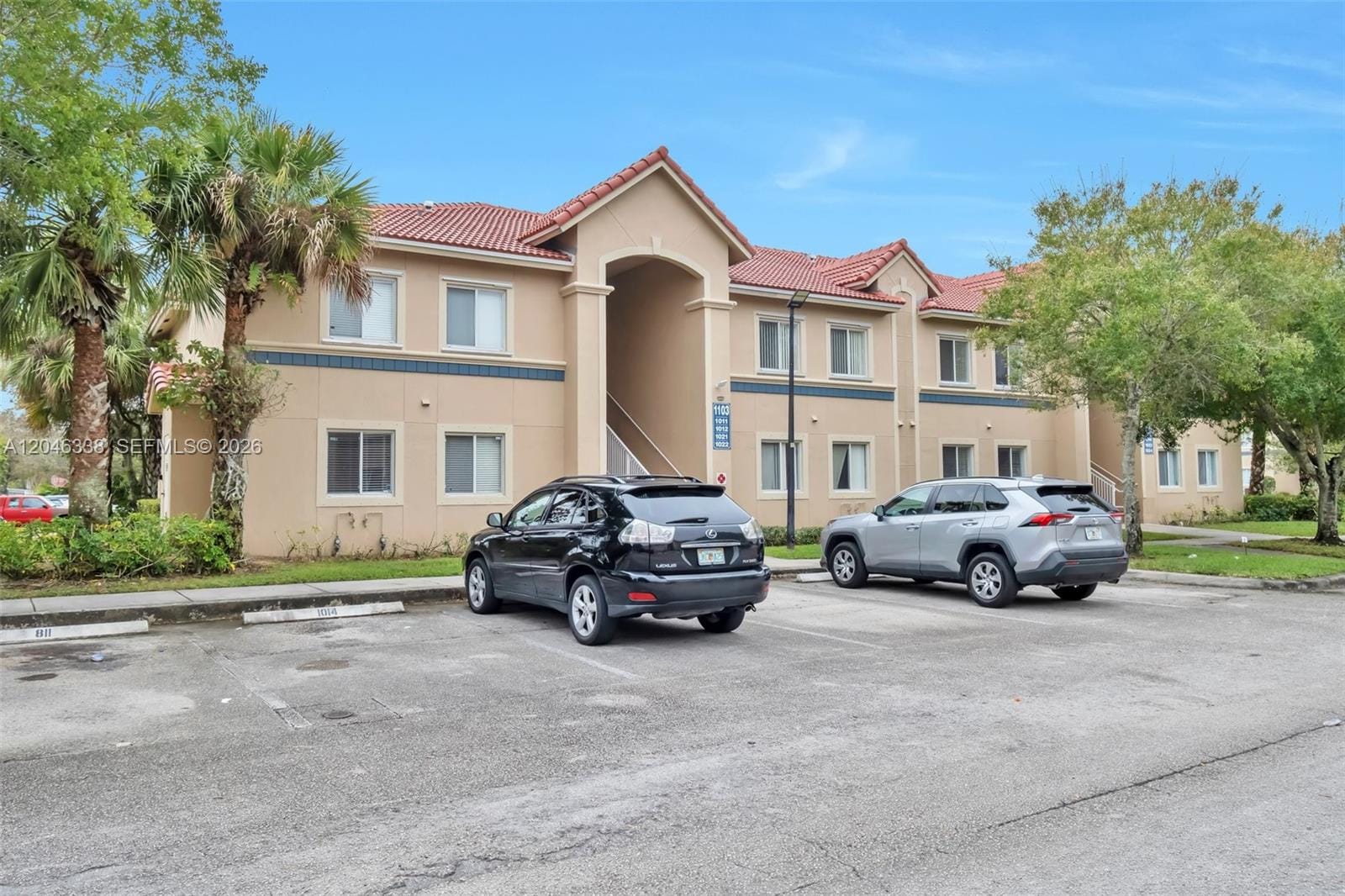 1103 Golden Lakes Boulevard 1013, West Palm Beach, FL 33411