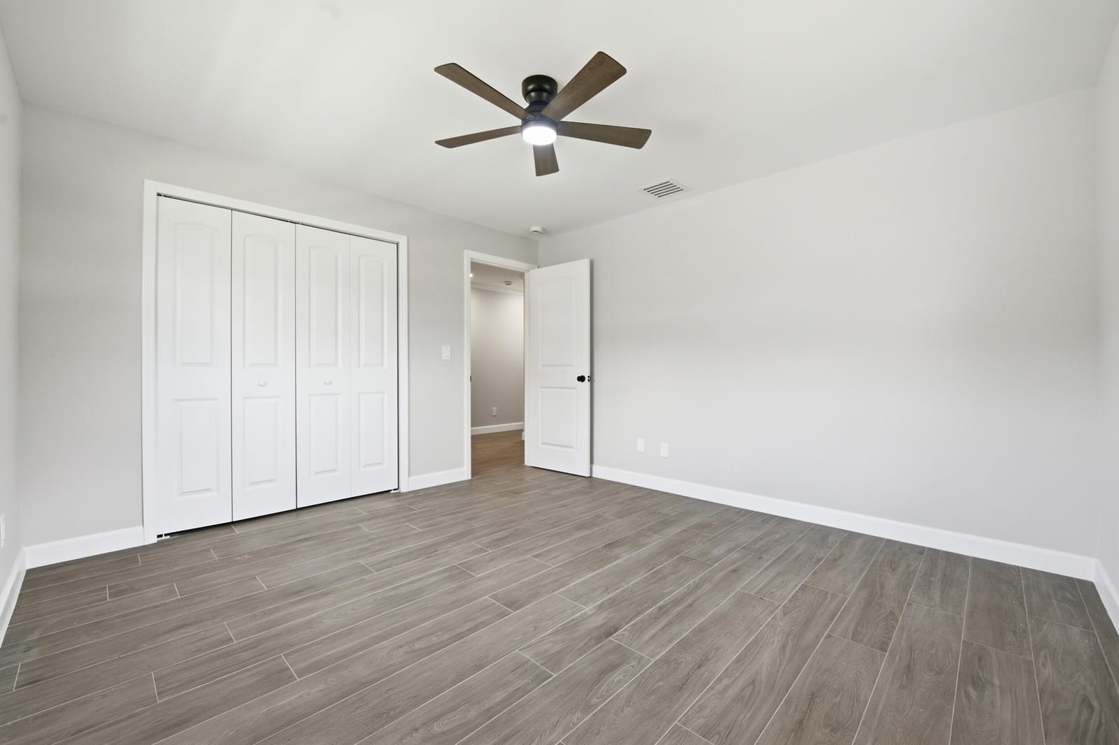 1124 Club Drive, Fort Pierce, FL 34982 photo 24
