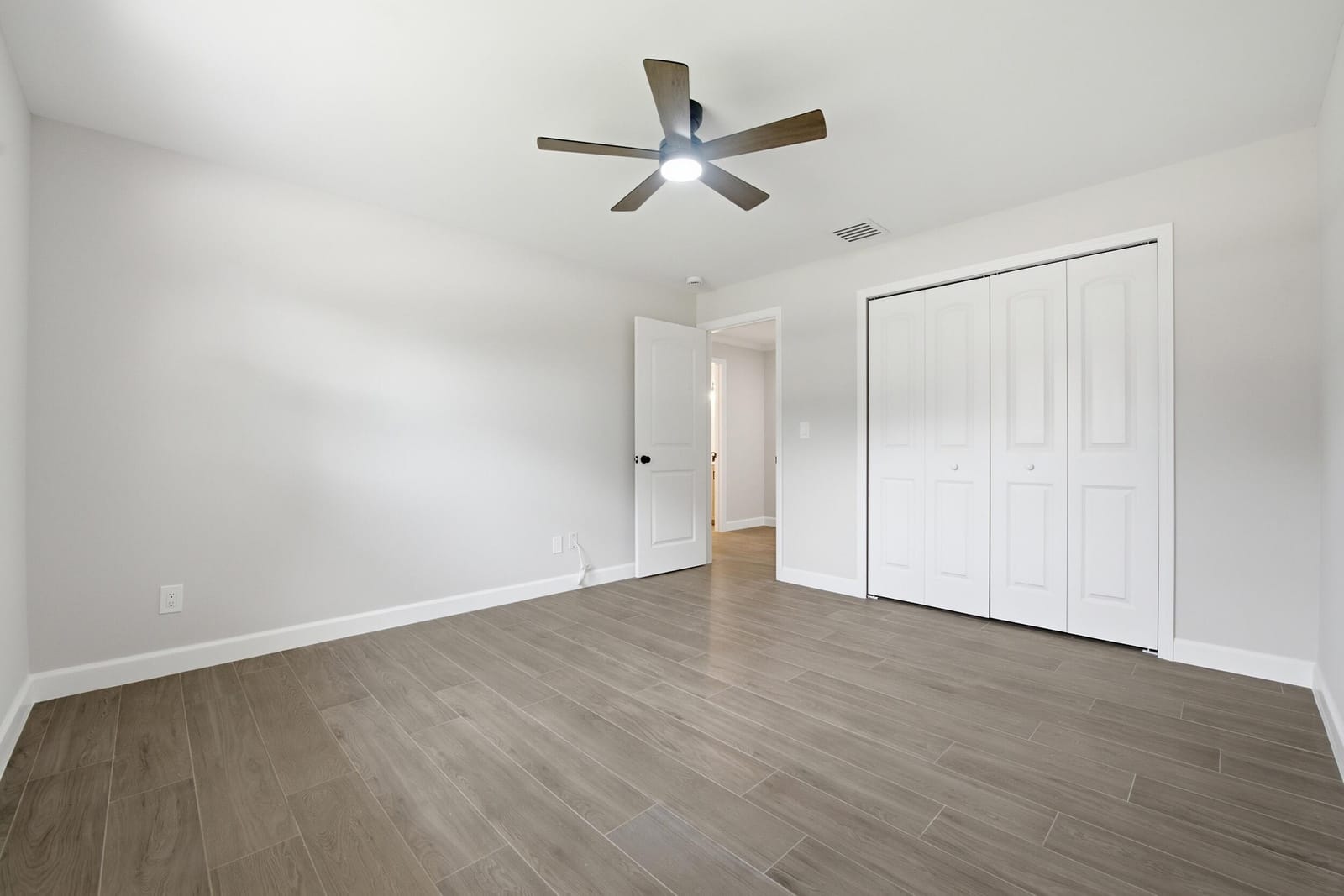 1124 Club Drive, Fort Pierce, FL 34982 photo 27