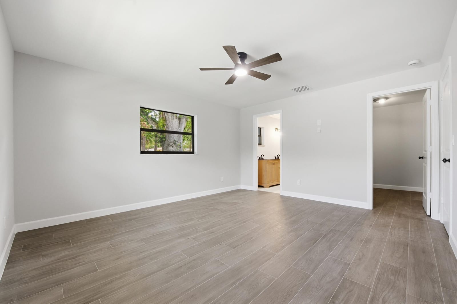 1124 Club Drive, Fort Pierce, FL 34982 photo 29