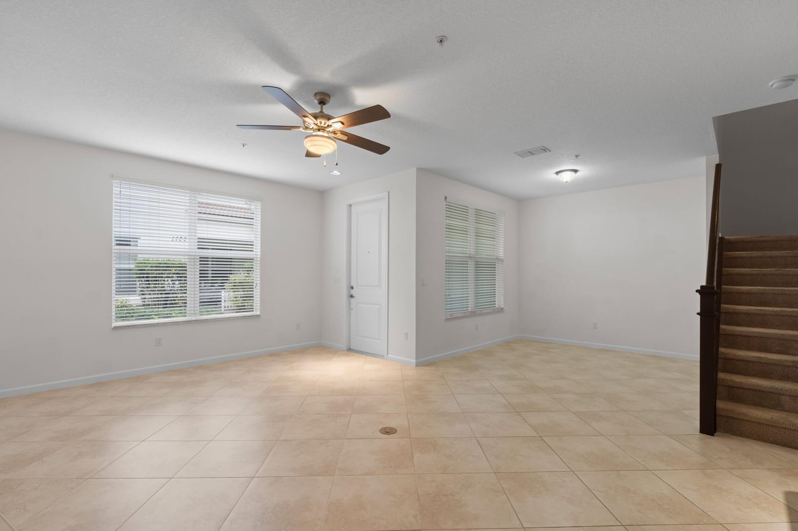 1439 NW 49th Lane — photo 3