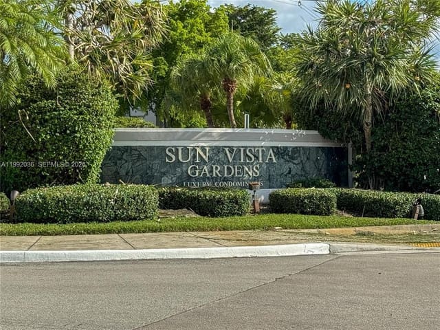 5672 Rock Island Road 266, Tamarac, FL 33319
