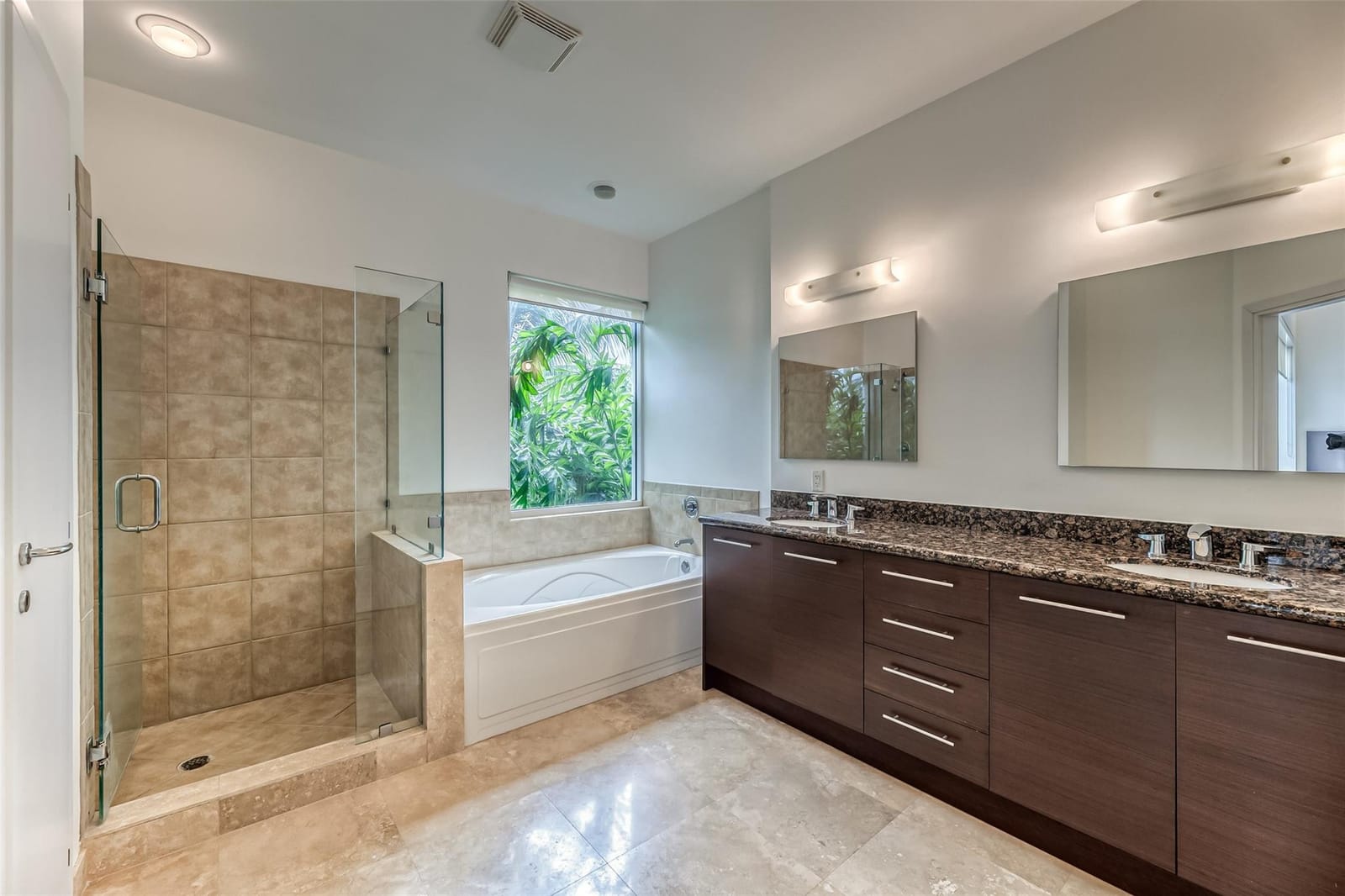 727 NE 4th Avenue, Fort Lauderdale, FL 33304 photo 17