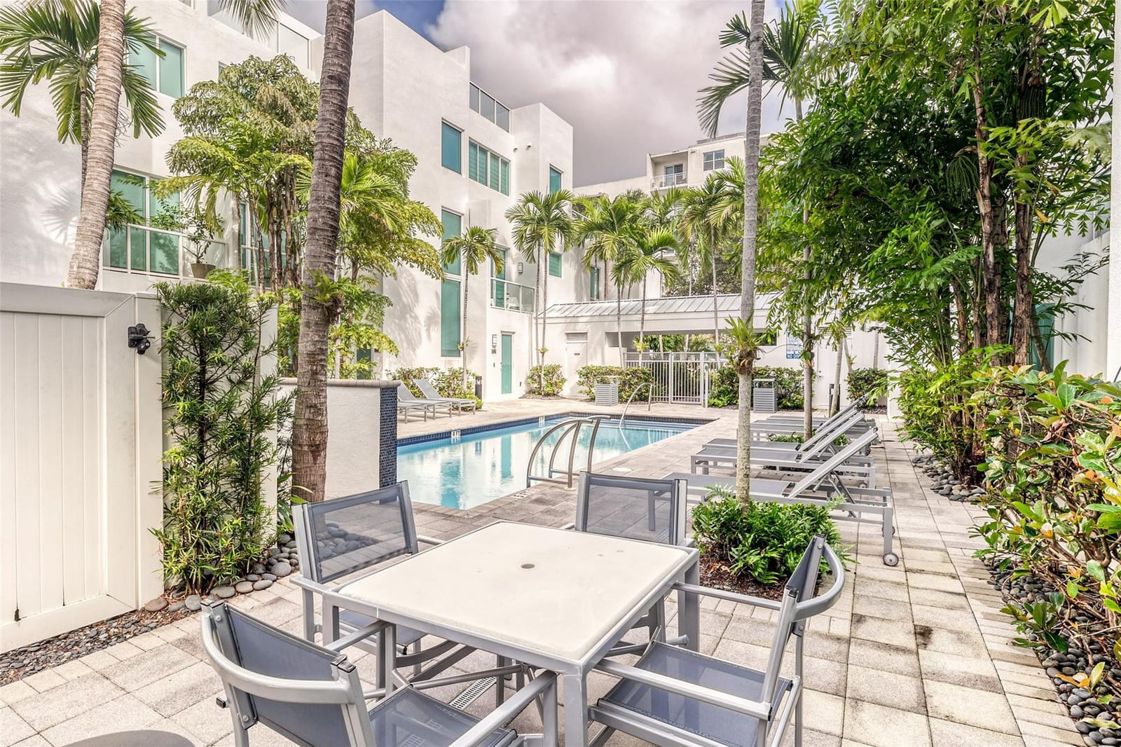 727 NE 4th Avenue, Fort Lauderdale, FL 33304 photo 27