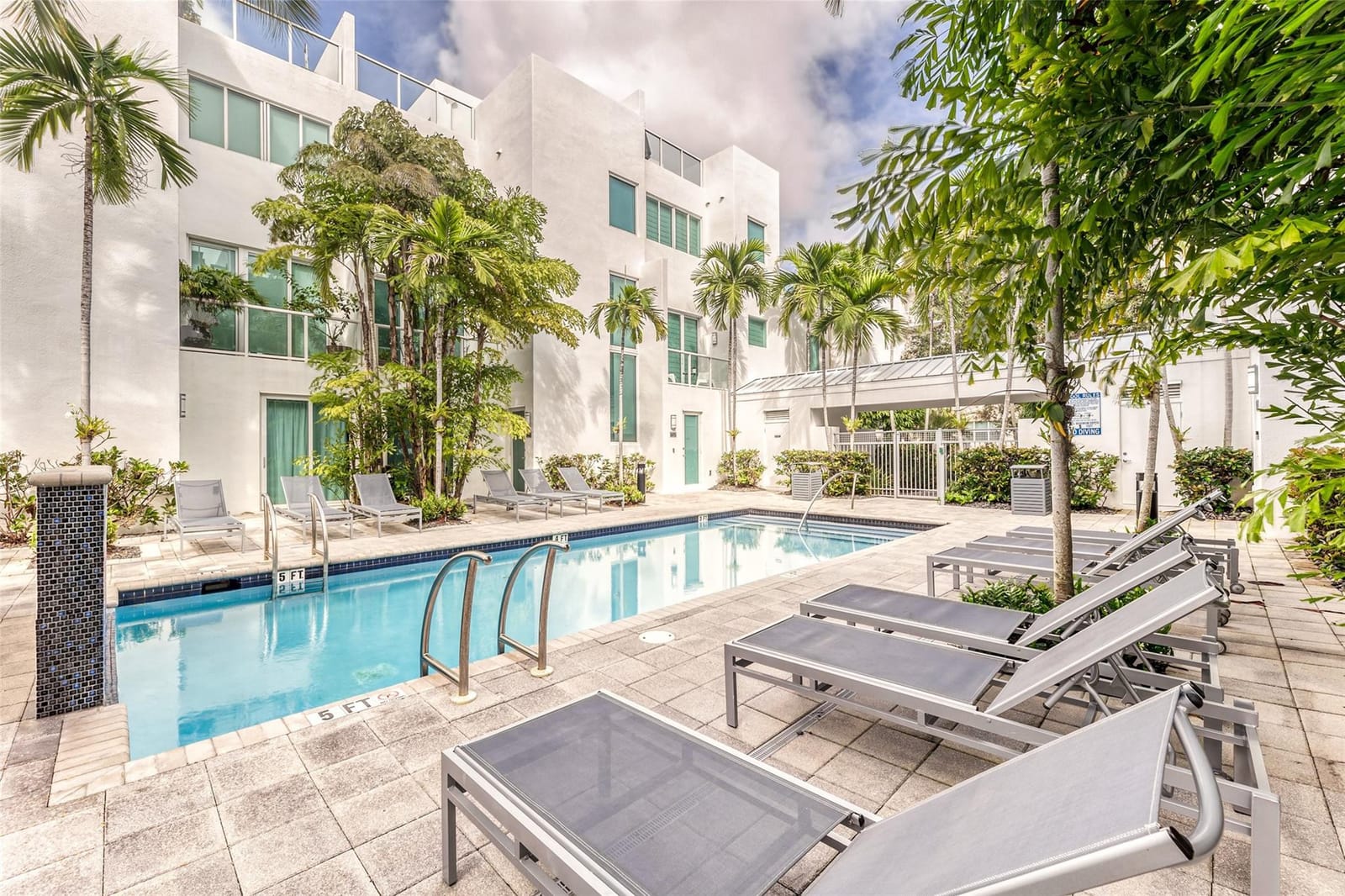 727 NE 4th Avenue, Fort Lauderdale, FL 33304 photo 28