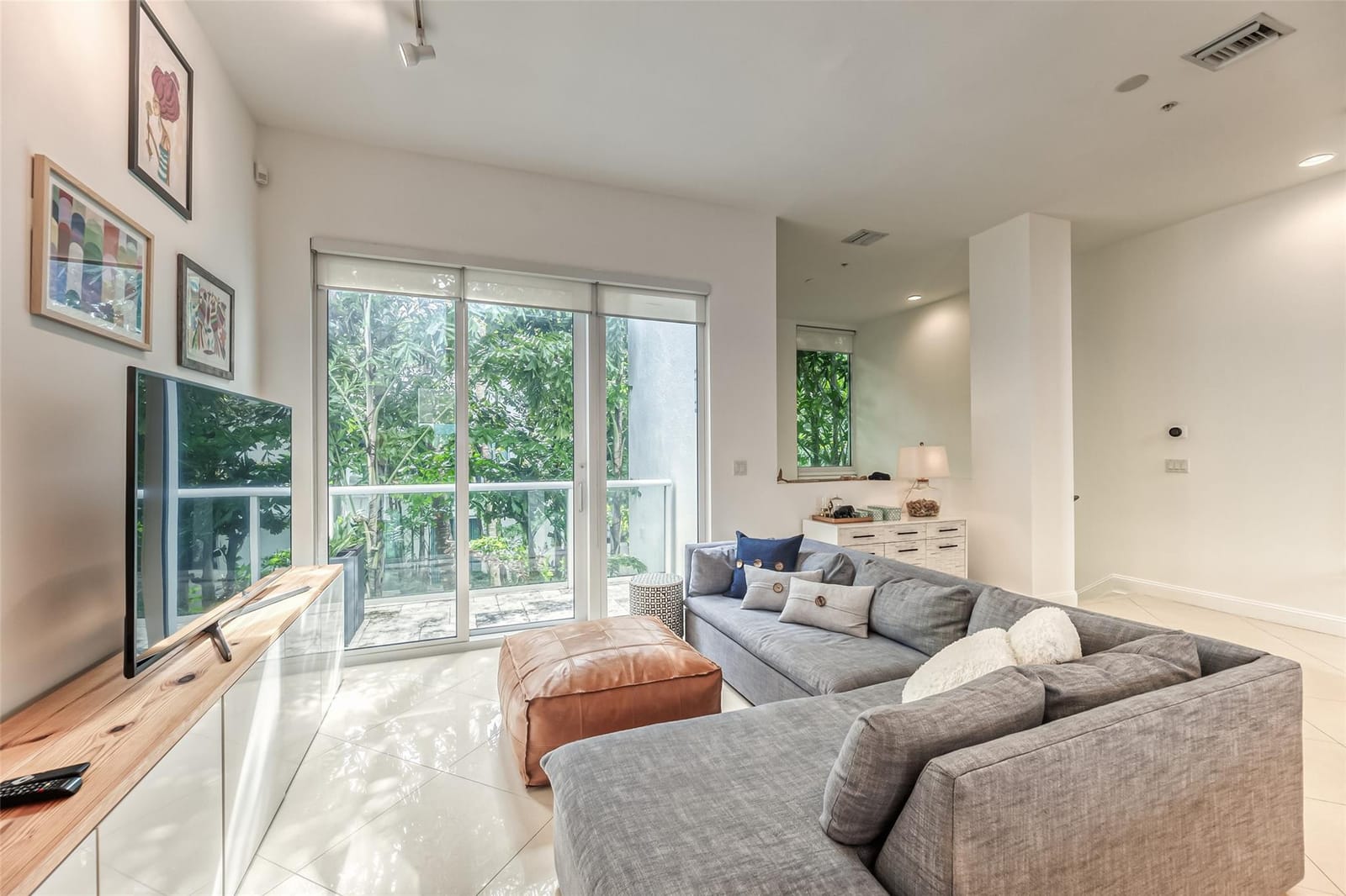 727 NE 4th Avenue — photo 4