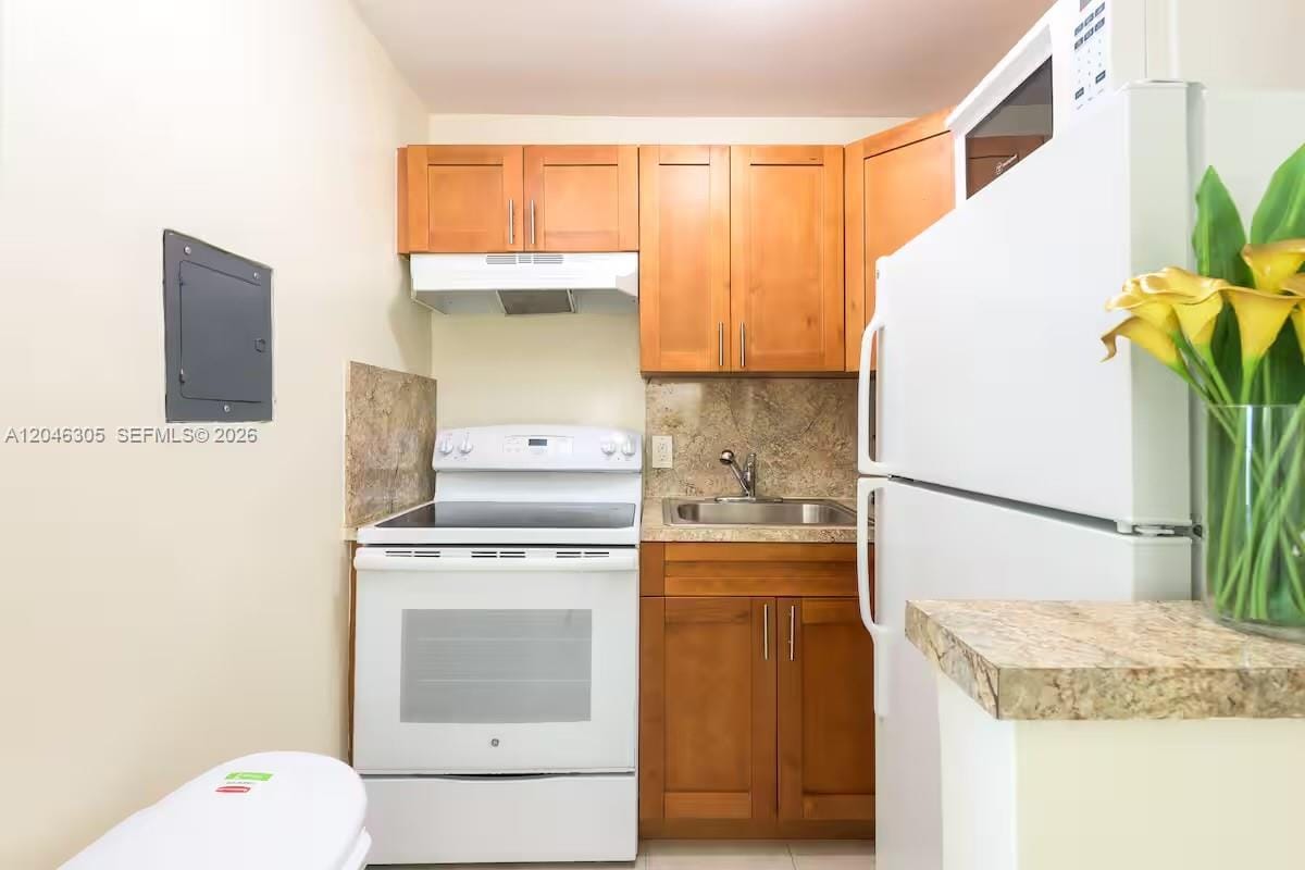 7904 West Drive 214 — photo 10