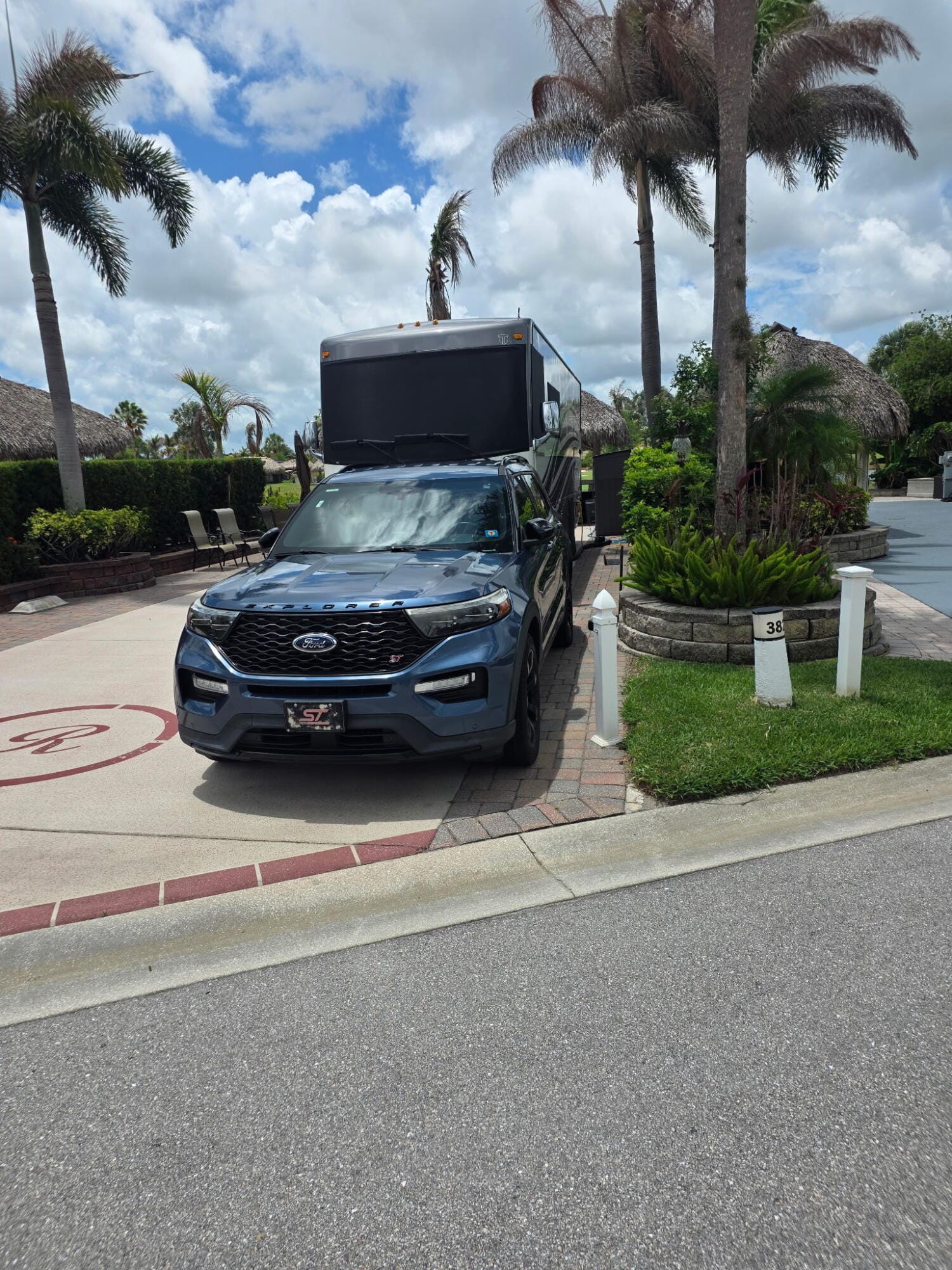 381 NW Boundary Drive — photo 3