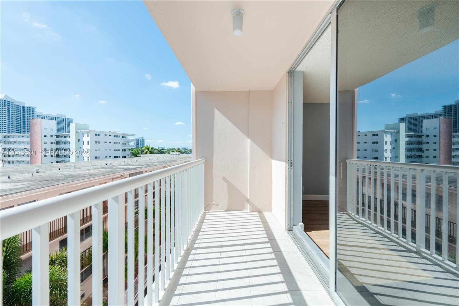 3161 S Ocean Drive 407 — photo 2