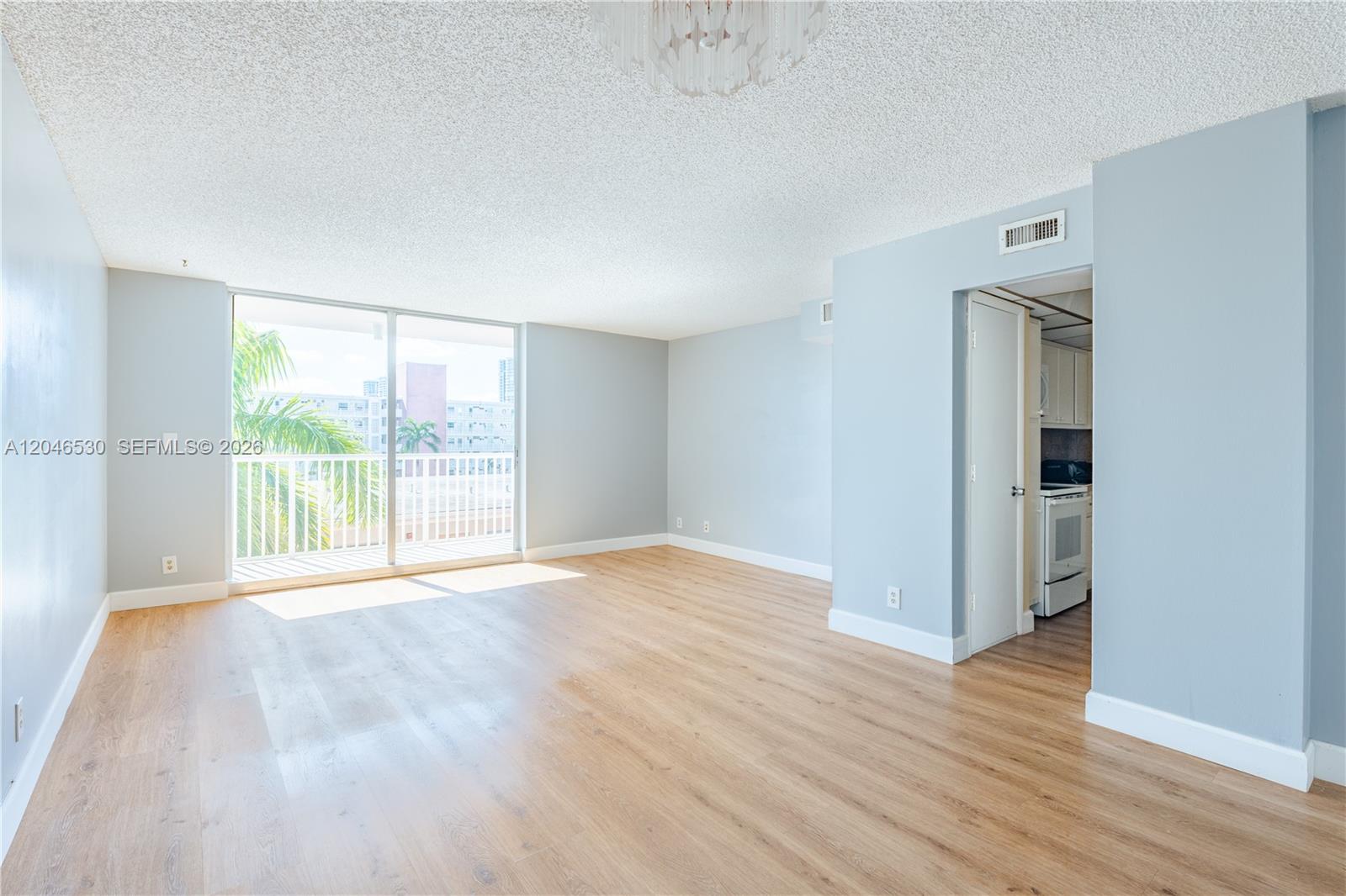 3161 S Ocean Drive 407, Hallandale Beach, FL 33009