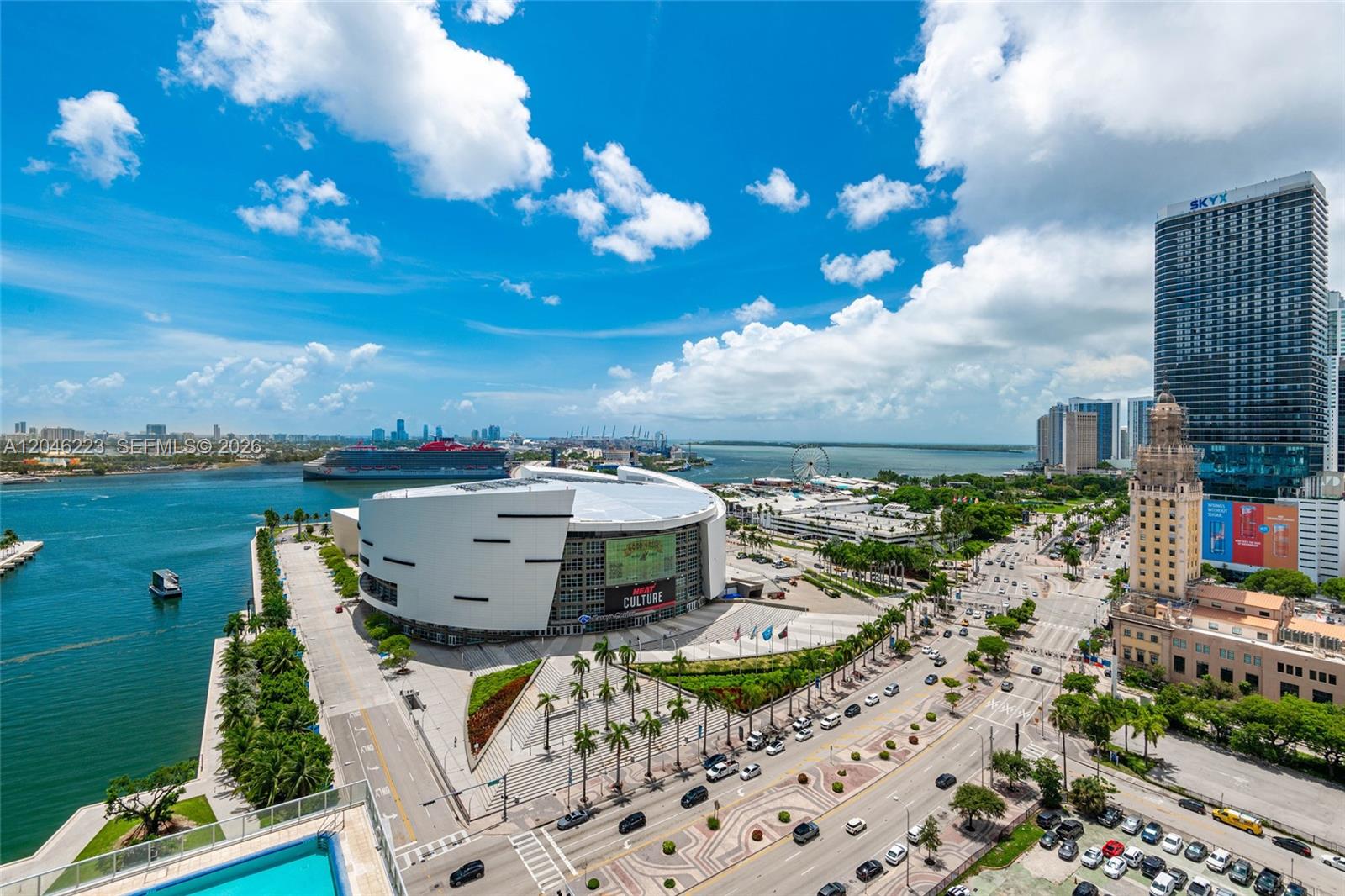 888 Biscayne Boulevard 2002, Miami, FL 33132, Miami