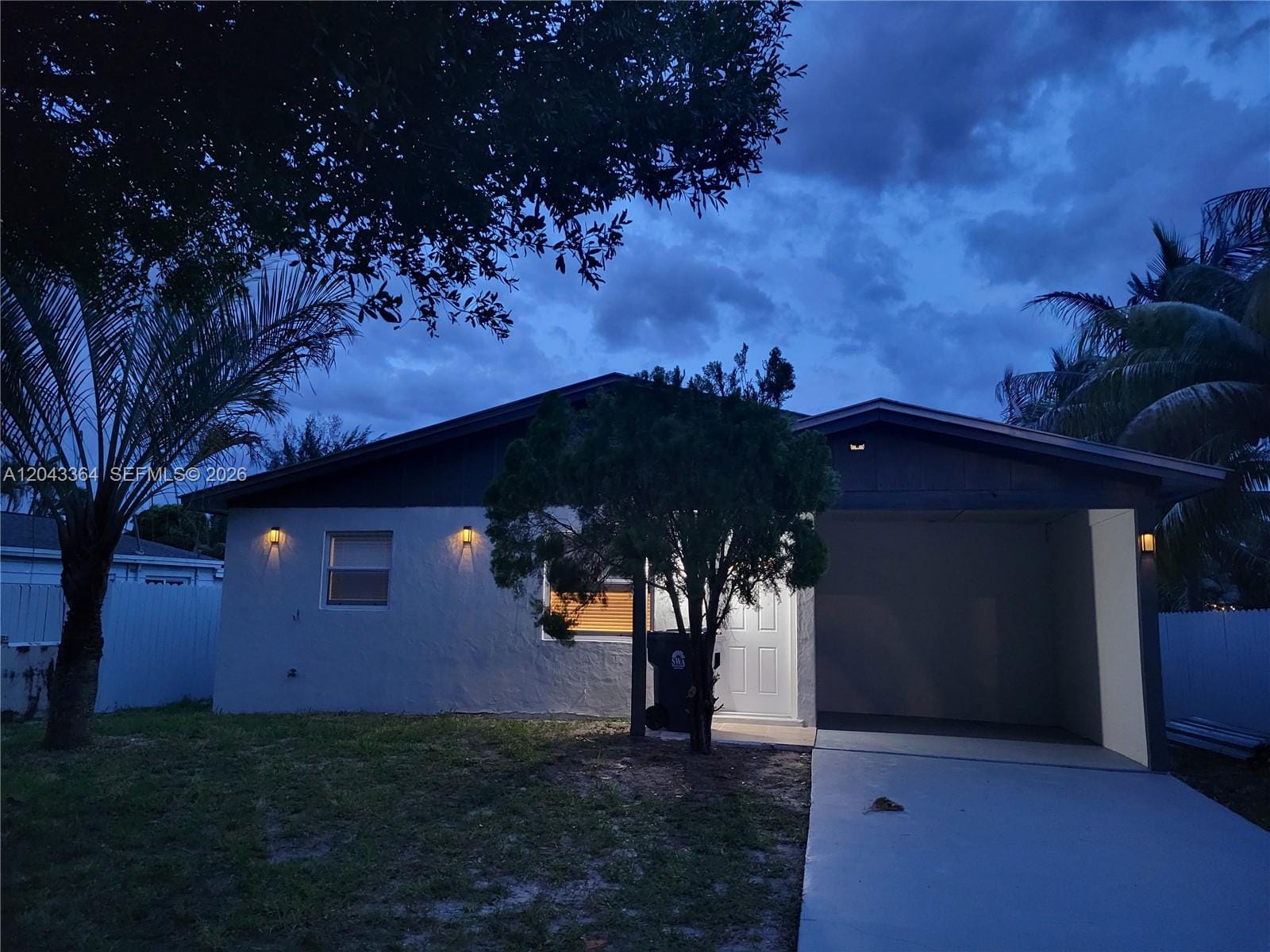 96 Caroline Drive, West Palm Beach, FL 33415 photo 3