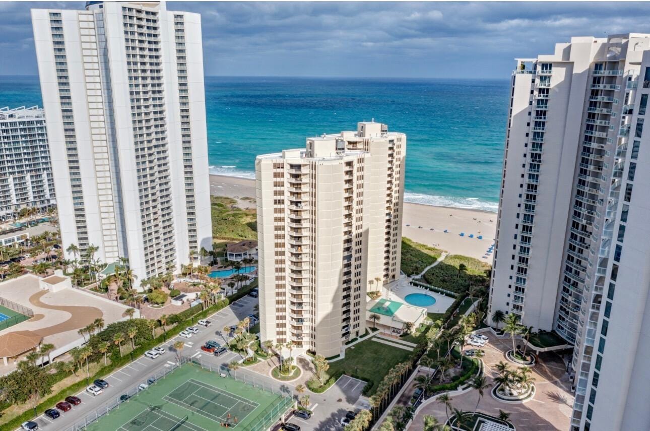 2800 N Ocean Drive A5b — photo 2