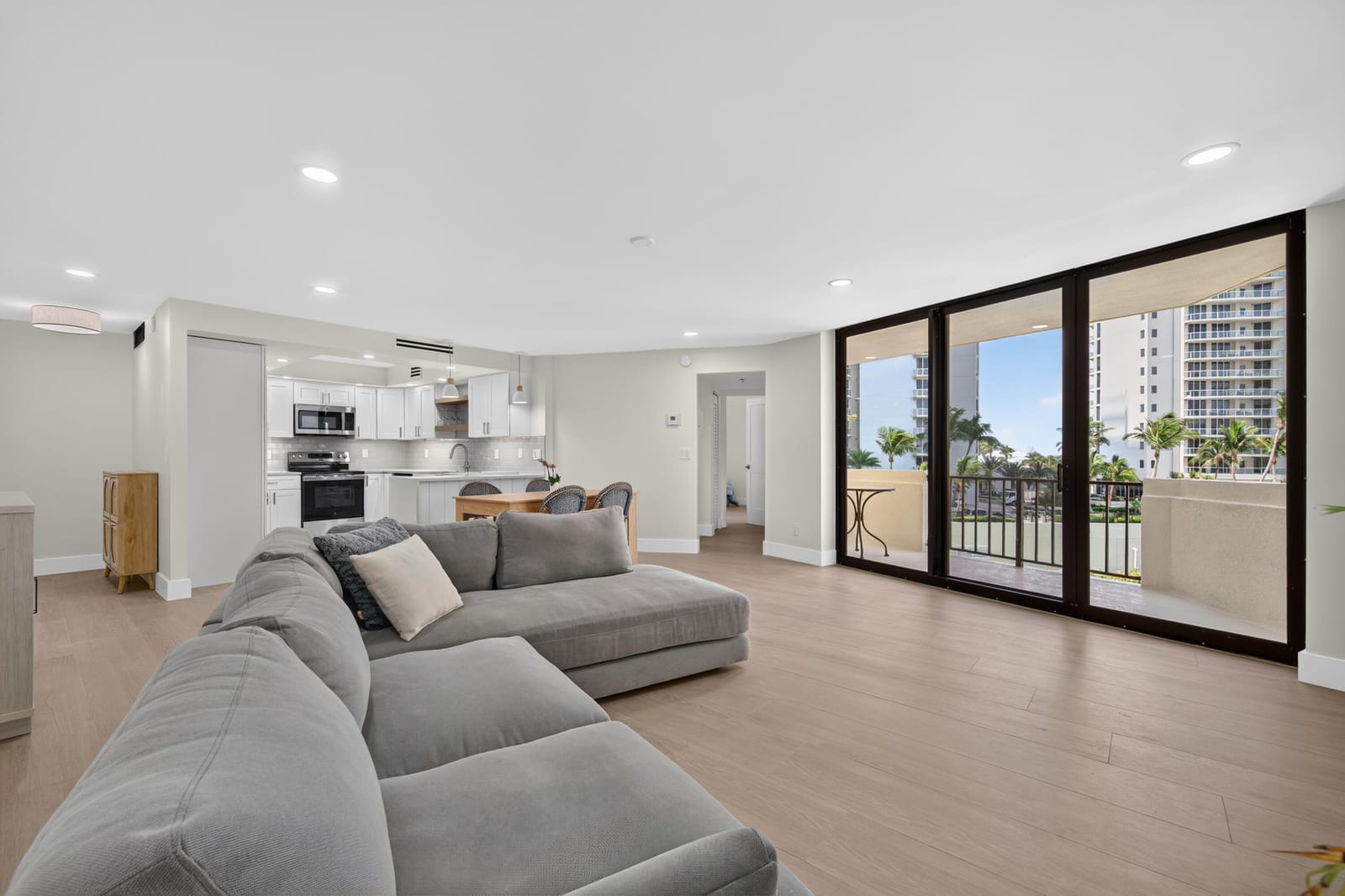 2800 N Ocean Drive A5b — photo 11