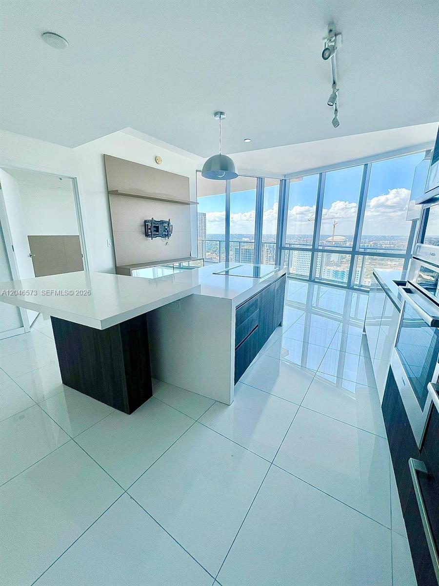 851 NE 1st Avenue 3004, Miami, FL 33132