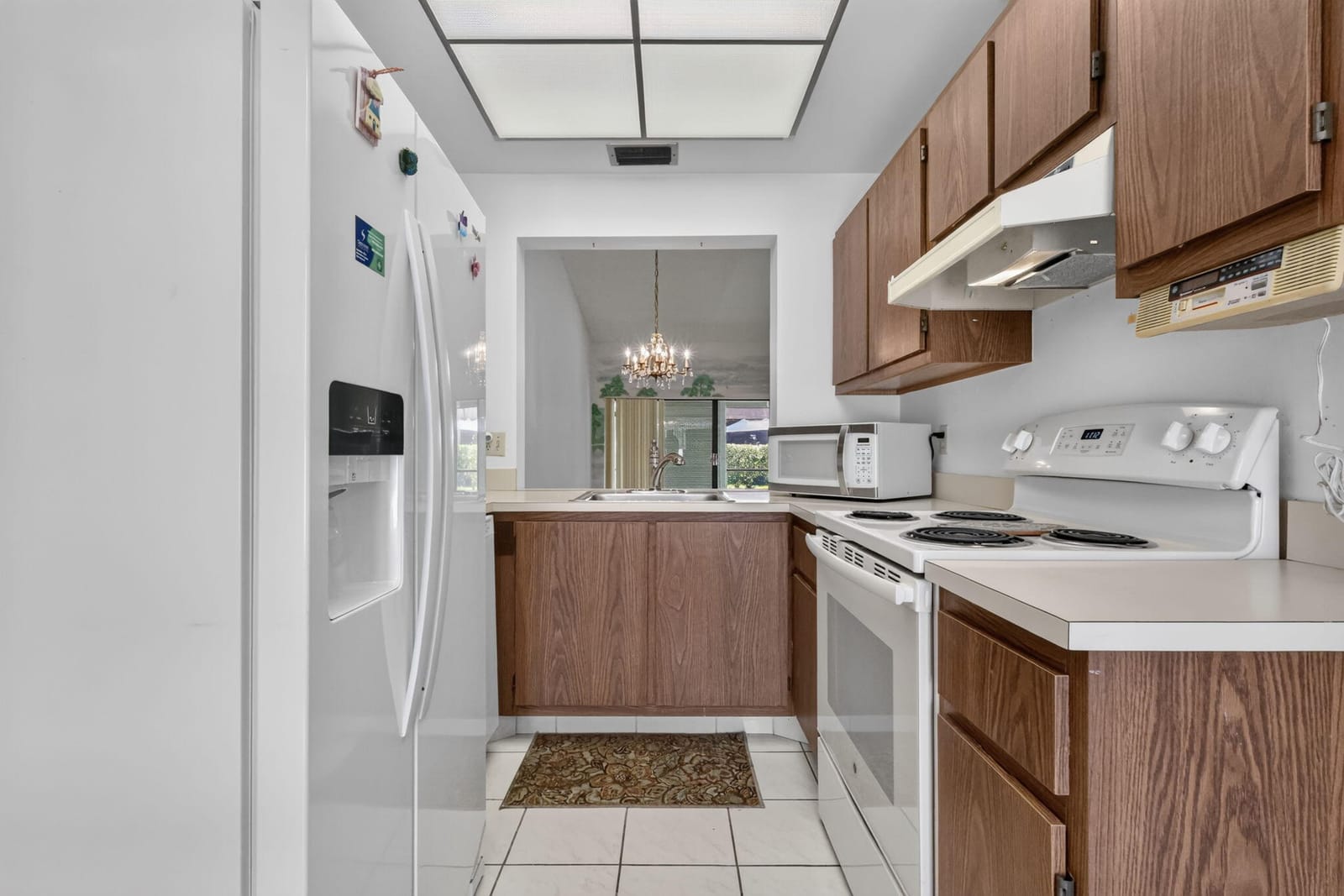 3924 San Anselmo Drive B — photo 2