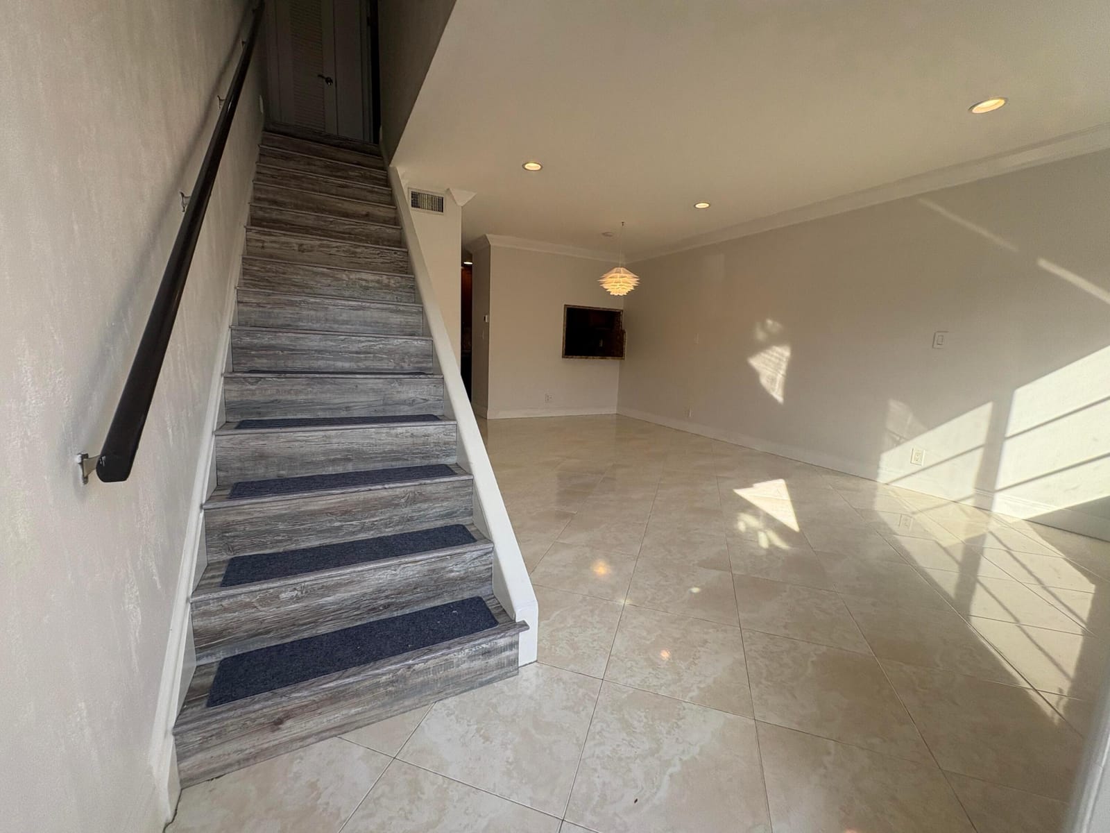 113 NE 20th Court 4g, Wilton Manors, FL 33305 photo 14